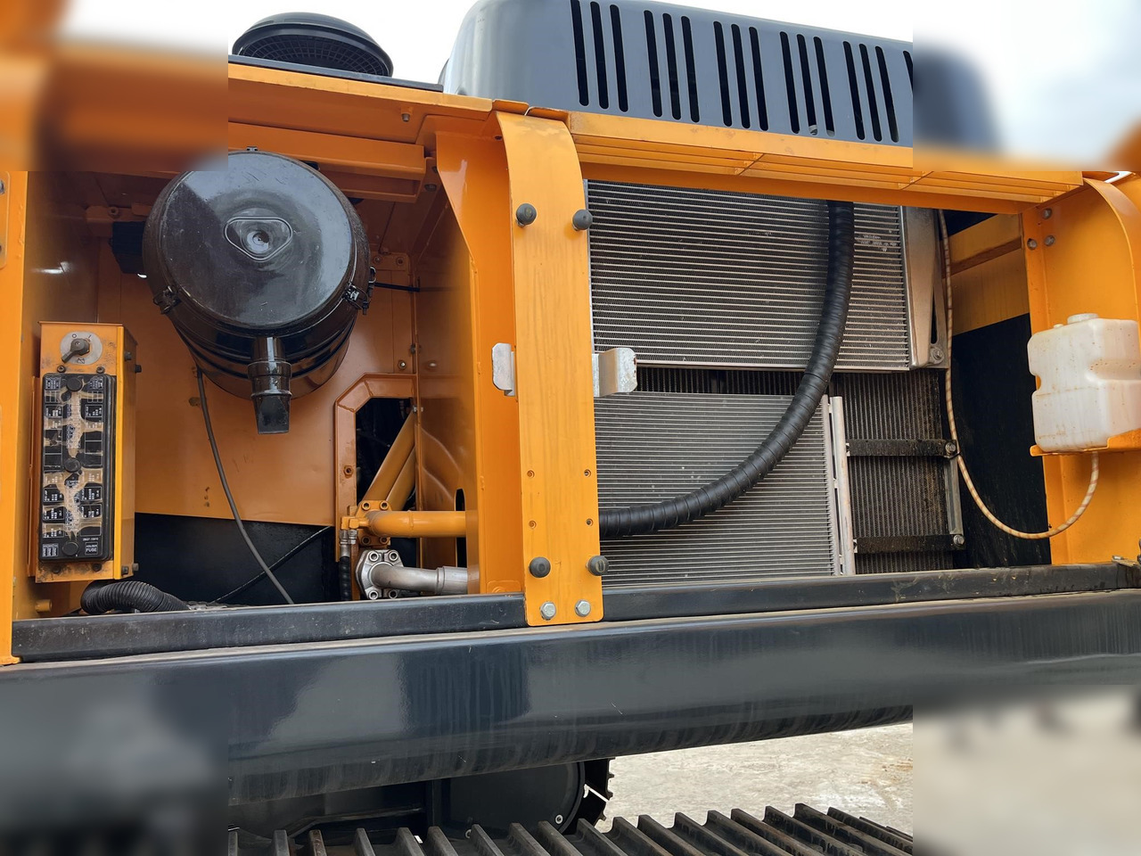 Ερπυστριοφόρος εκσκαφέας HYUNDAI ROBEX 300 LC-9: φωτογραφία 7