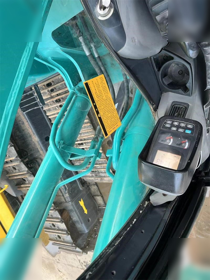 KOBELCO SK200-8 - Ερπυστριοφόρος εκσκαφέας: φωτογραφία 5 KOBELCO SK200-8 - Ερπυστριοφόρος εκσκαφέας: φωτογραφία 5