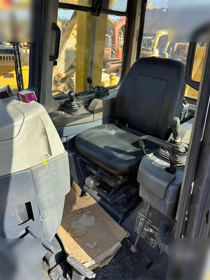 KOMATSU D155AX-5 - Μπουλντόζα: φωτογραφία 5 KOMATSU D155AX-5 - Μπουλντόζα: φωτογραφία 5