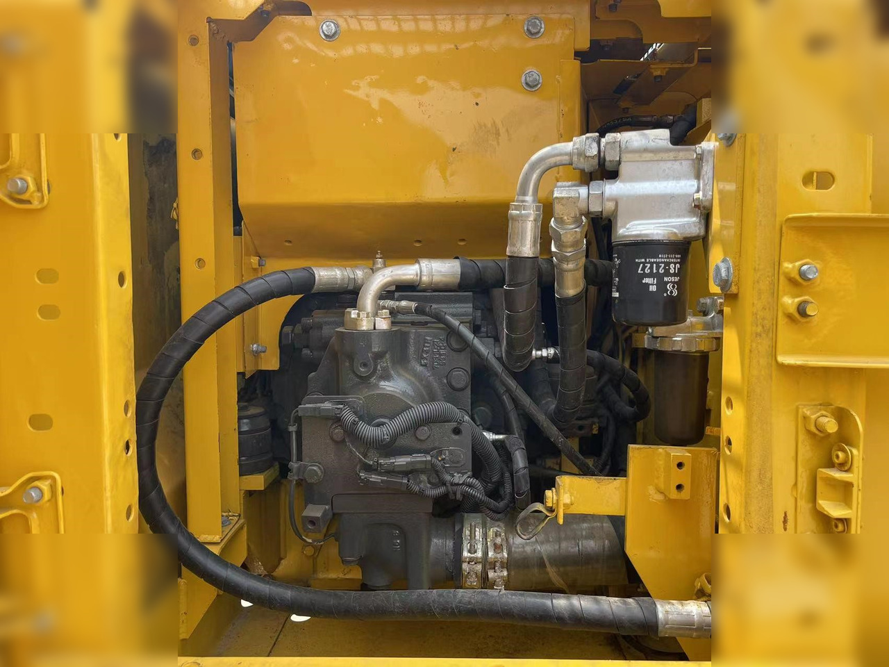 KOMATSU PC130-7 - Ερπυστριοφόρος εκσκαφέας: φωτογραφία 2 KOMATSU PC130-7 - Ερπυστριοφόρος εκσκαφέας: φωτογραφία 2
