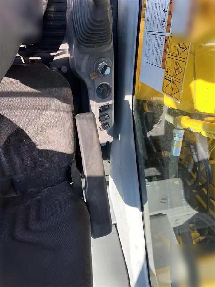 KOMATSU PC130-7 - Ερπυστριοφόρος εκσκαφέας: φωτογραφία 5 KOMATSU PC130-7 - Ερπυστριοφόρος εκσκαφέας: φωτογραφία 5