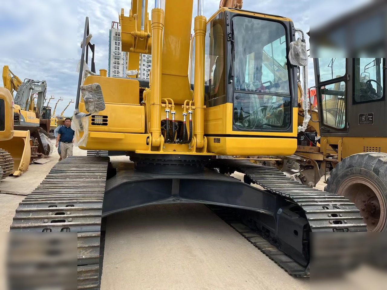 KOMATSU PC210 LC-8 - Ερπυστριοφόρος εκσκαφέας: φωτογραφία 2 KOMATSU PC210 LC-8 - Ερπυστριοφόρος εκσκαφέας: φωτογραφία 2
