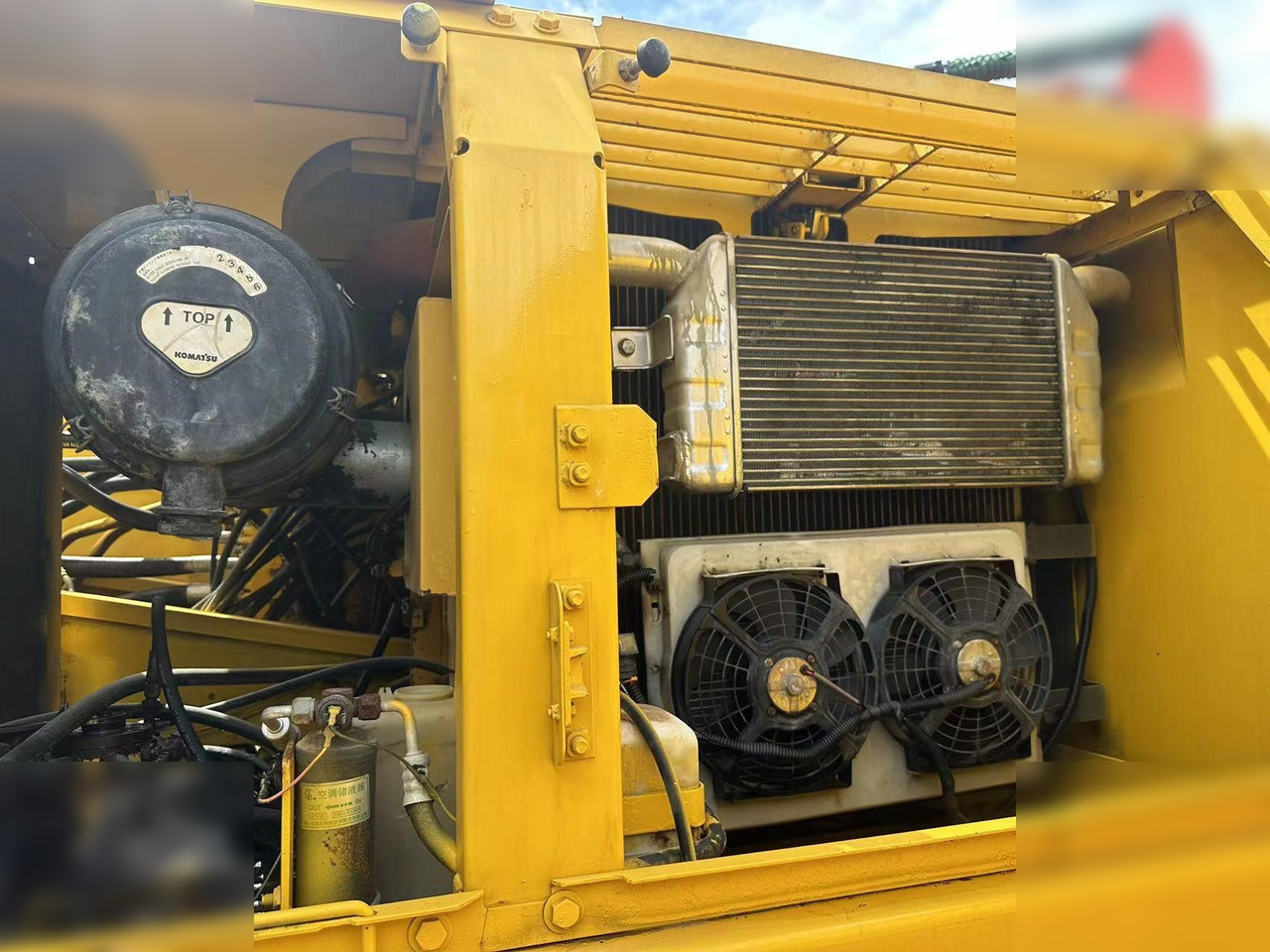 KOMATSU PC220-7 - Ερπυστριοφόρος εκσκαφέας: φωτογραφία 4 KOMATSU PC220-7 - Ερπυστριοφόρος εκσκαφέας: φωτογραφία 4