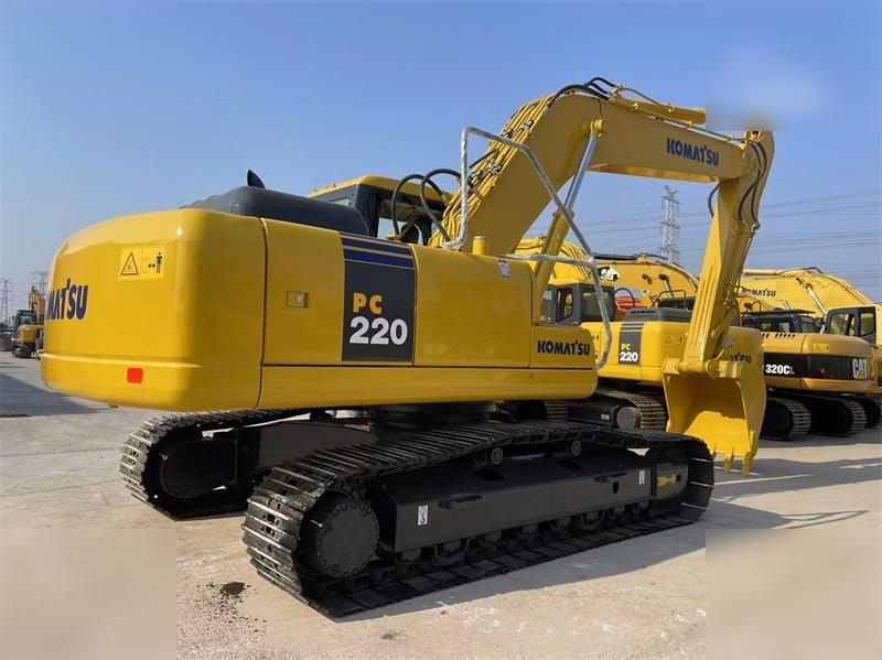 KOMATSU PC220-7 - Ερπυστριοφόρος εκσκαφέας: φωτογραφία 2 KOMATSU PC220-7 - Ερπυστριοφόρος εκσκαφέας: φωτογραφία 2