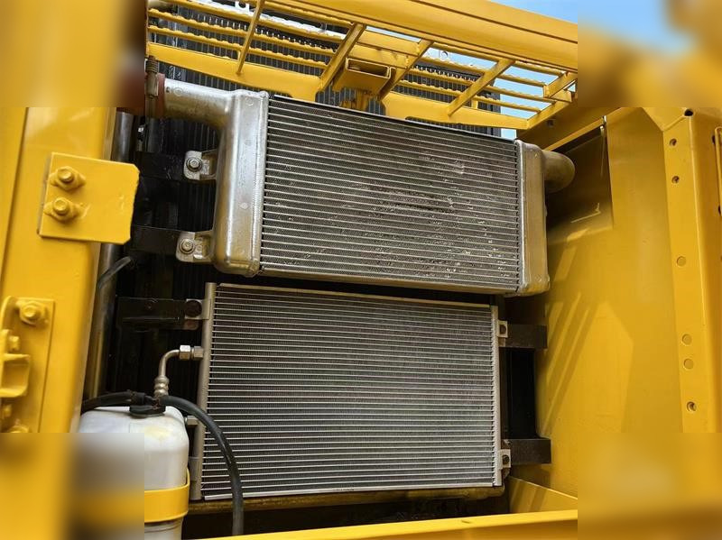 KOMATSU PC220-7 - Ερπυστριοφόρος εκσκαφέας: φωτογραφία 5 KOMATSU PC220-7 - Ερπυστριοφόρος εκσκαφέας: φωτογραφία 5