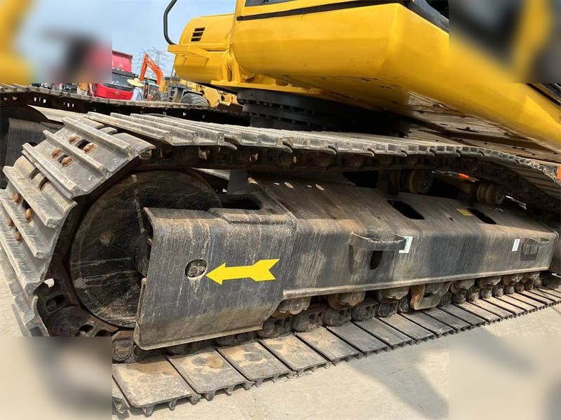 KOMATSU PC220-7 - Ερπυστριοφόρος εκσκαφέας: φωτογραφία 2 KOMATSU PC220-7 - Ερπυστριοφόρος εκσκαφέας: φωτογραφία 2