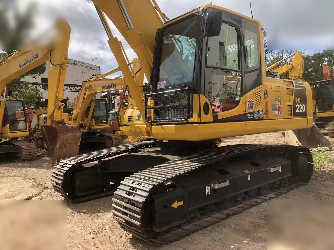 KOMATSU PC220-8N1 - Ερπυστριοφόρος εκσκαφέας: φωτογραφία 5 KOMATSU PC220-8N1 - Ερπυστριοφόρος εκσκαφέας: φωτογραφία 5
