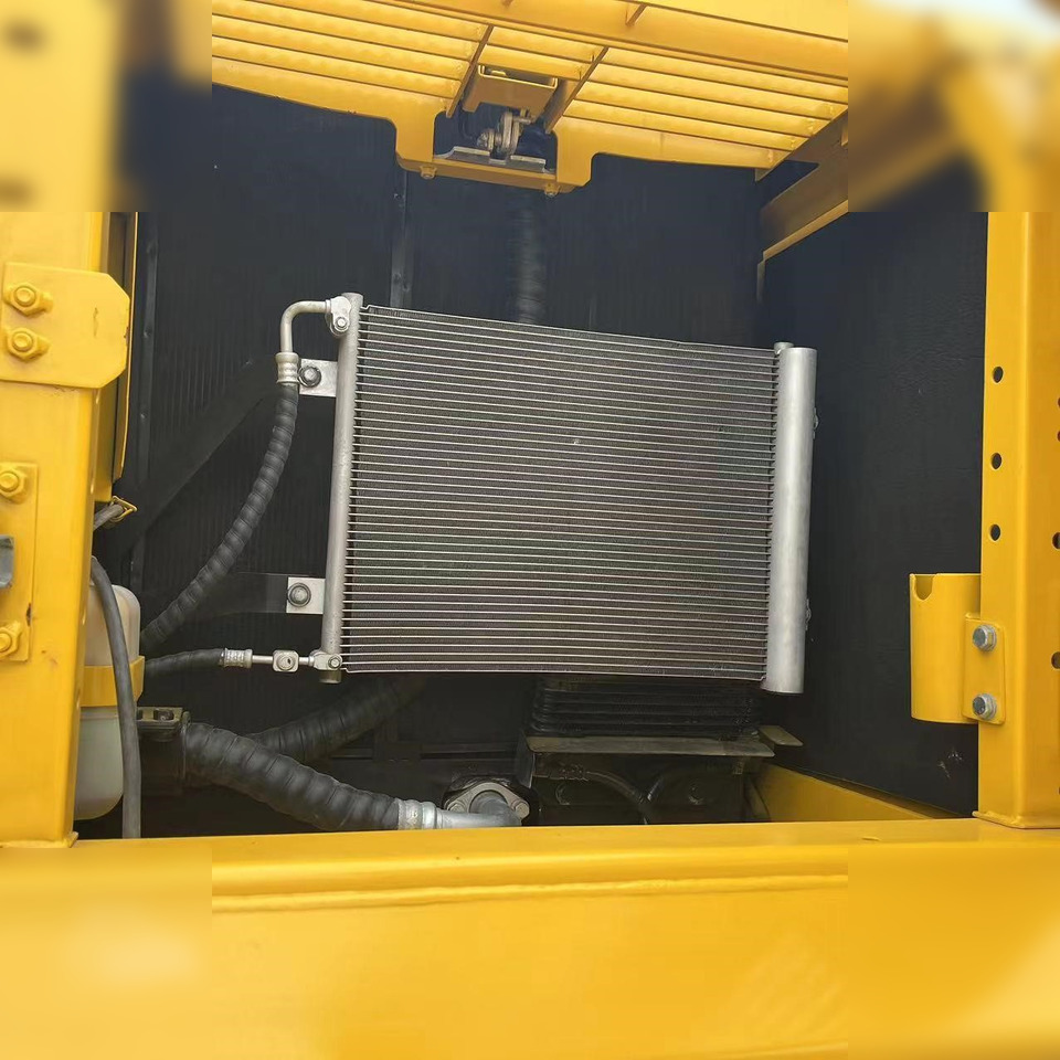 KOMATSU PC240 LC-8 - Ερπυστριοφόρος εκσκαφέας: φωτογραφία 3 KOMATSU PC240 LC-8 - Ερπυστριοφόρος εκσκαφέας: φωτογραφία 3