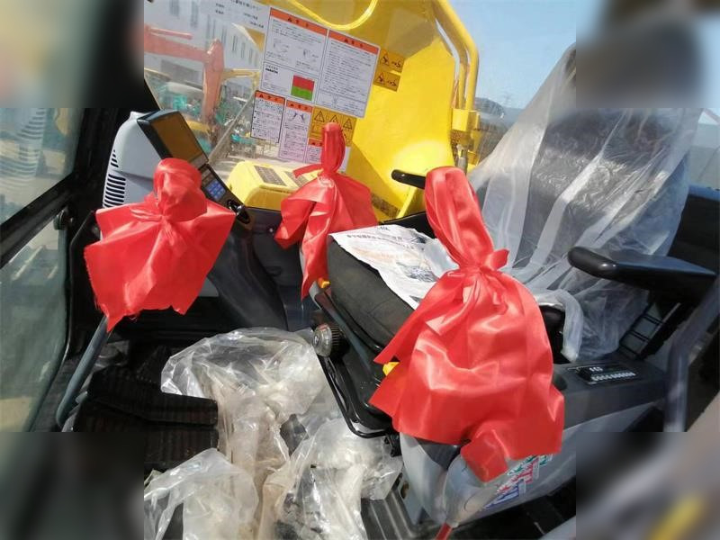 KOMATSU PC450-8 - Ερπυστριοφόρος εκσκαφέας: φωτογραφία 5 KOMATSU PC450-8 - Ερπυστριοφόρος εκσκαφέας: φωτογραφία 5