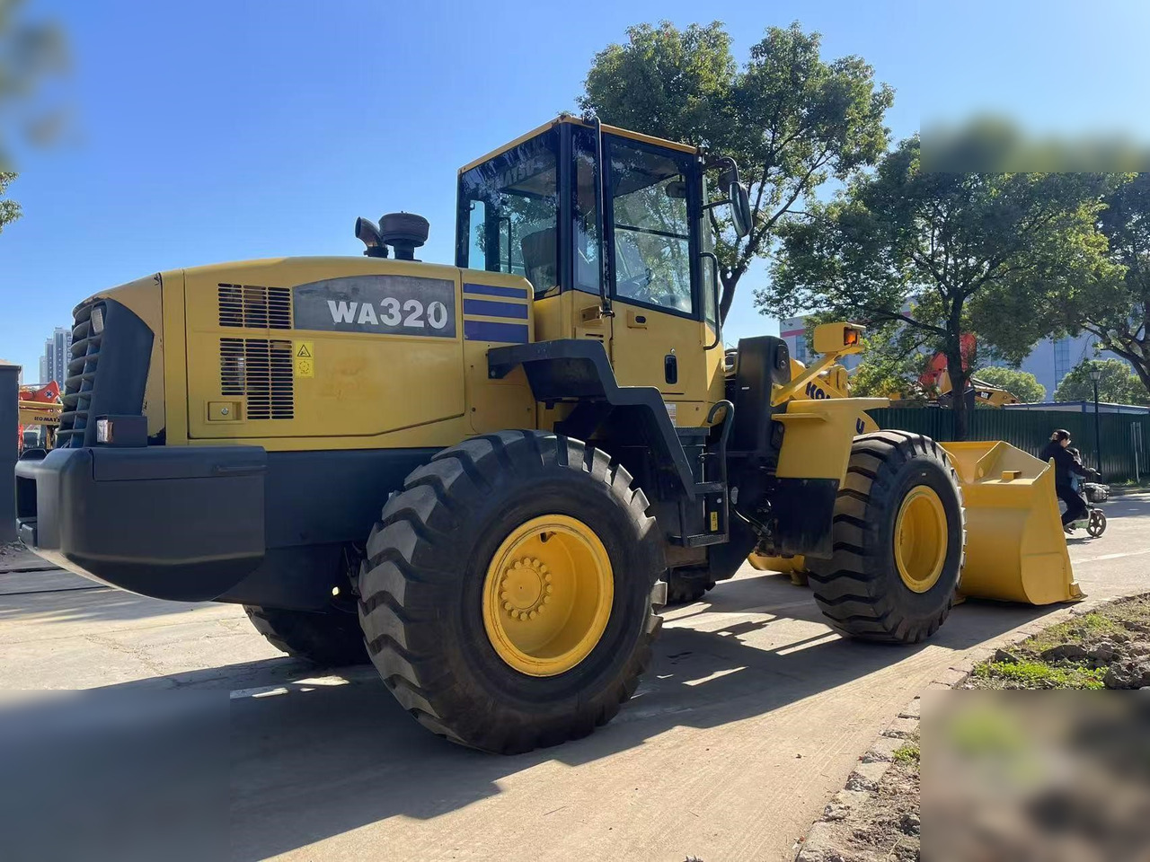 KOMATSU WA320-5 - Ελαστιχοφόρος φορτωτής: φωτογραφία 5 KOMATSU WA320-5 - Ελαστιχοφόρος φορτωτής: φωτογραφία 5