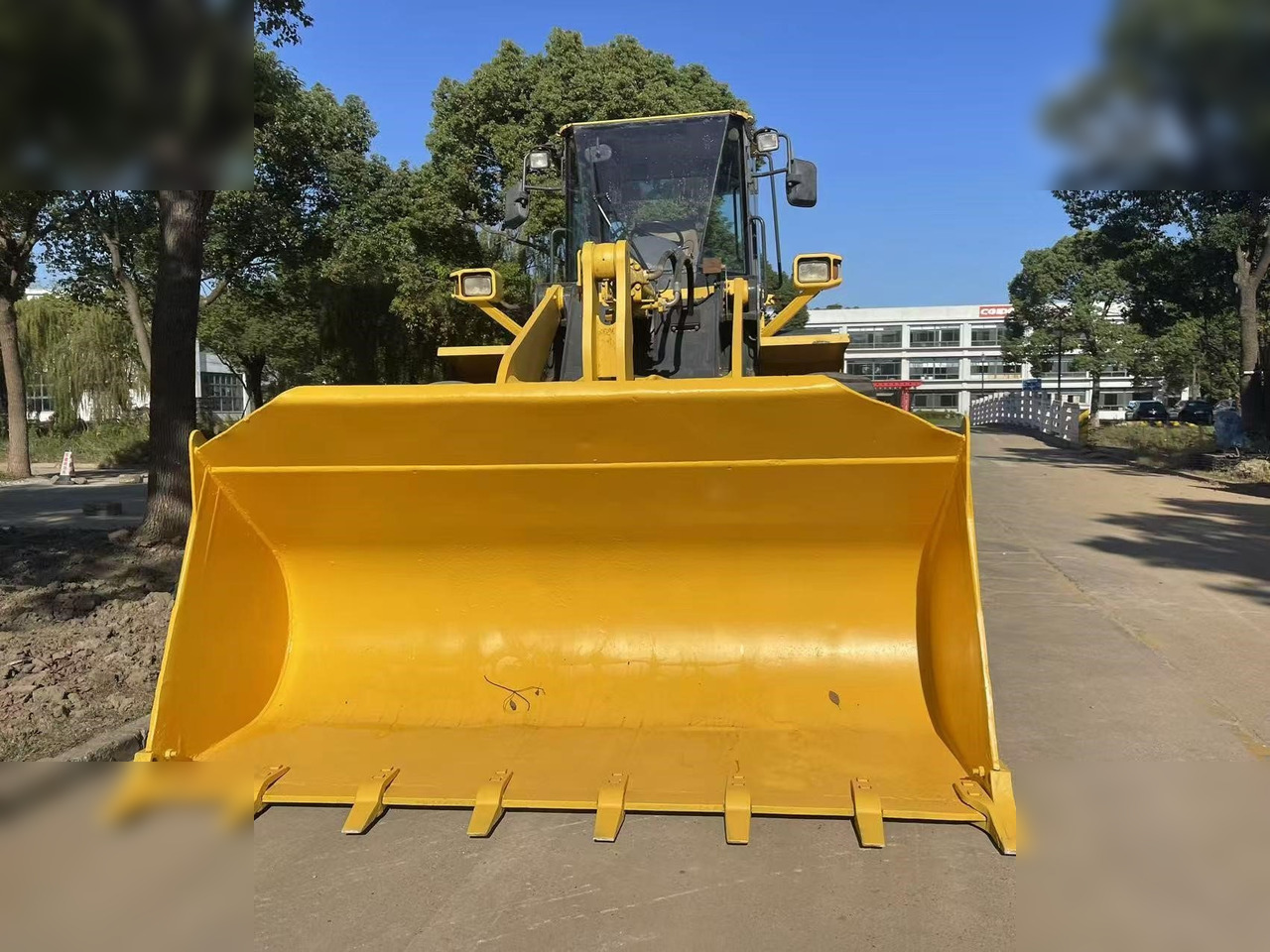 KOMATSU WA320-5 - Ελαστιχοφόρος φορτωτής: φωτογραφία 5 KOMATSU WA320-5 - Ελαστιχοφόρος φορτωτής: φωτογραφία 5