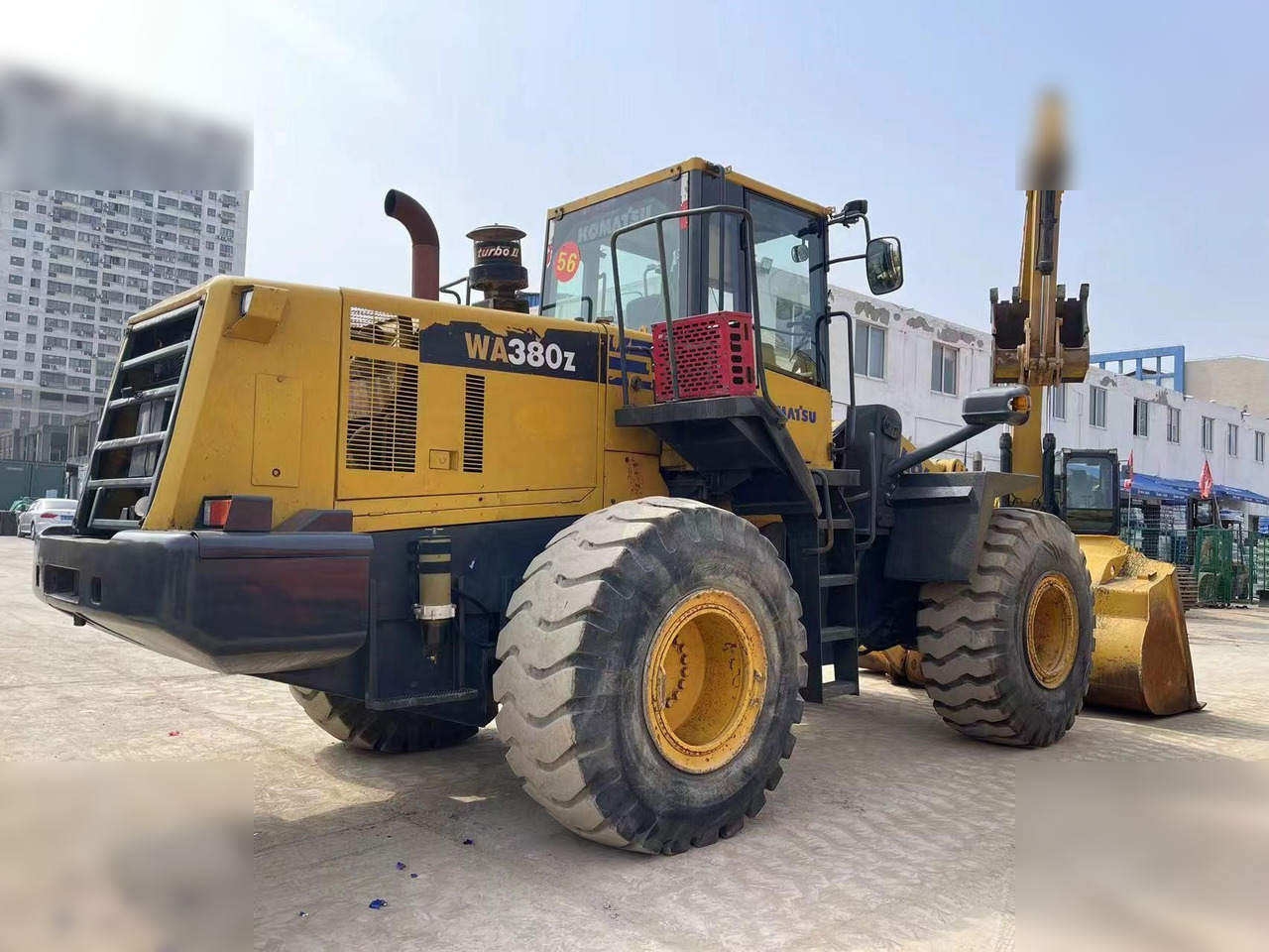 KOMATSU WA380Z-6 - Ελαστιχοφόρος φορτωτής: φωτογραφία 4 KOMATSU WA380Z-6 - Ελαστιχοφόρος φορτωτής: φωτογραφία 4
