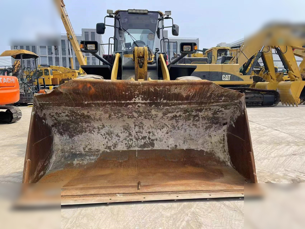 KOMATSU WA380Z-6 - Ελαστιχοφόρος φορτωτής: φωτογραφία 4 KOMATSU WA380Z-6 - Ελαστιχοφόρος φορτωτής: φωτογραφία 4