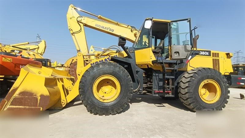 KOMATSU WA380Z-6 - Ελαστιχοφόρος φορτωτής: φωτογραφία 1 KOMATSU WA380Z-6 - Ελαστιχοφόρος φορτωτής: φωτογραφία 1