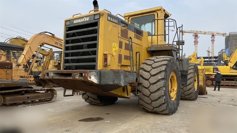KOMATSU WA600-3 - Ελαστιχοφόρος φορτωτής: φωτογραφία 2 KOMATSU WA600-3 - Ελαστιχοφόρος φορτωτής: φωτογραφία 2