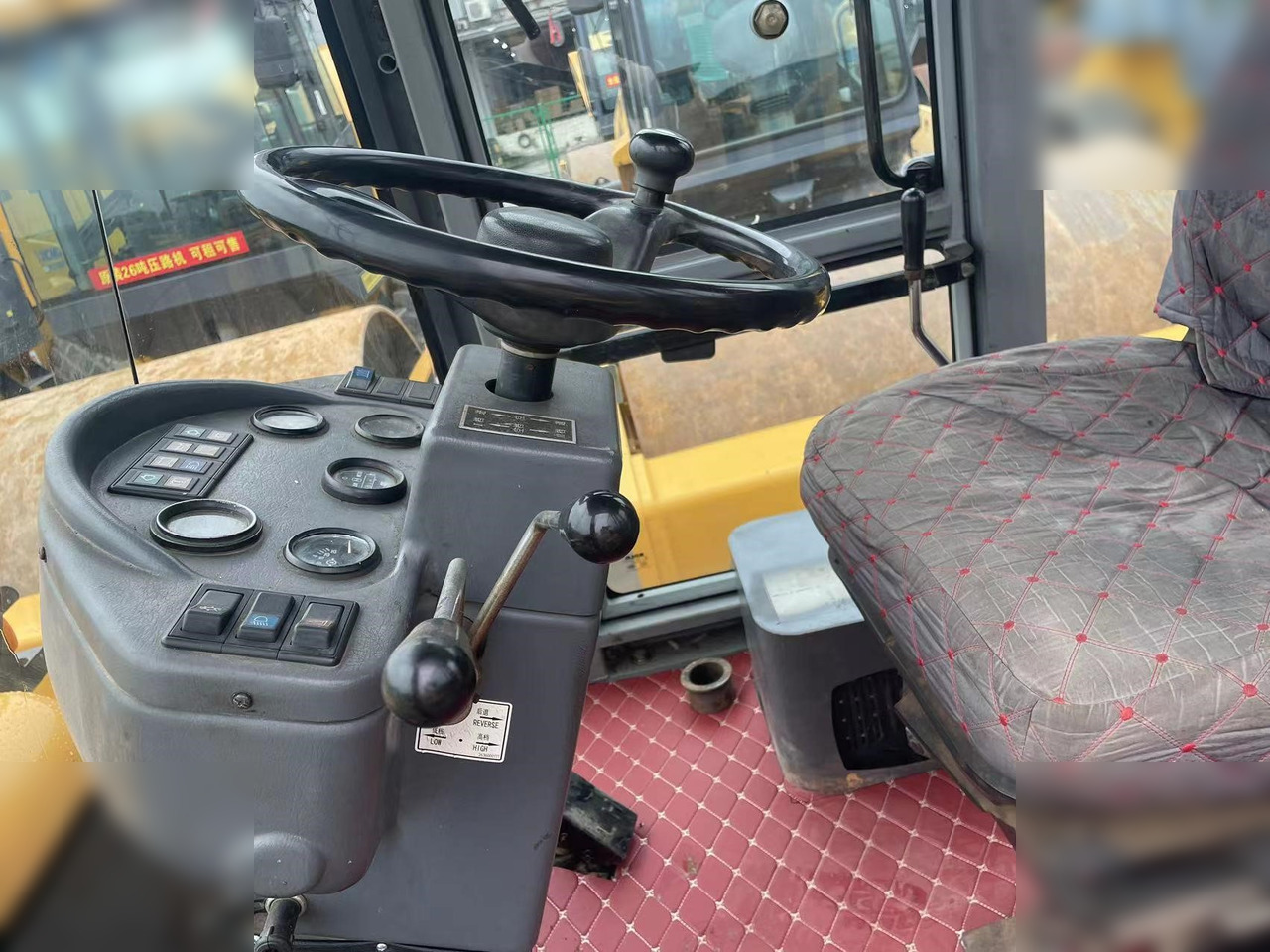 SDLG LGB680 - Φορτωτής εκσκαφέας: φωτογραφία 4 SDLG LGB680 - Φορτωτής εκσκαφέας: φωτογραφία 4