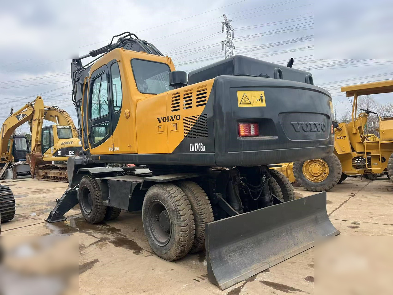 VOLVO EW170 - Τροχοφόρος εκσκαφέας: φωτογραφία 5 VOLVO EW170 - Τροχοφόρος εκσκαφέας: φωτογραφία 5
