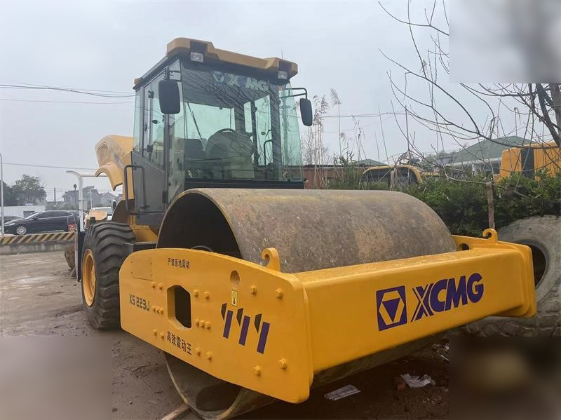 XCMG XS223J - Οδοστρωτήρας: φωτογραφία 2 XCMG XS223J - Οδοστρωτήρας: φωτογραφία 2