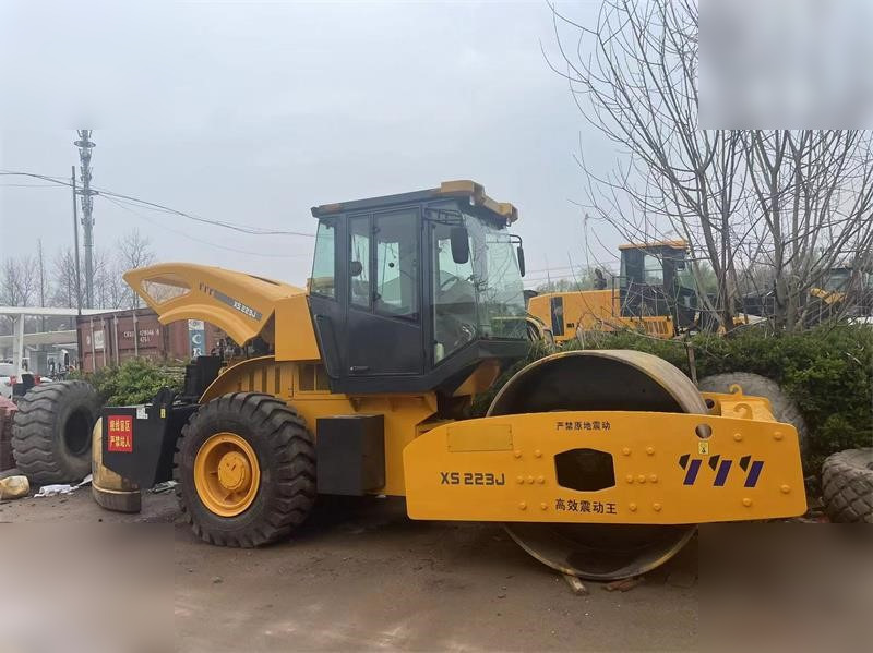 XCMG XS223J - Οδοστρωτήρας: φωτογραφία 1 XCMG XS223J - Οδοστρωτήρας: φωτογραφία 1