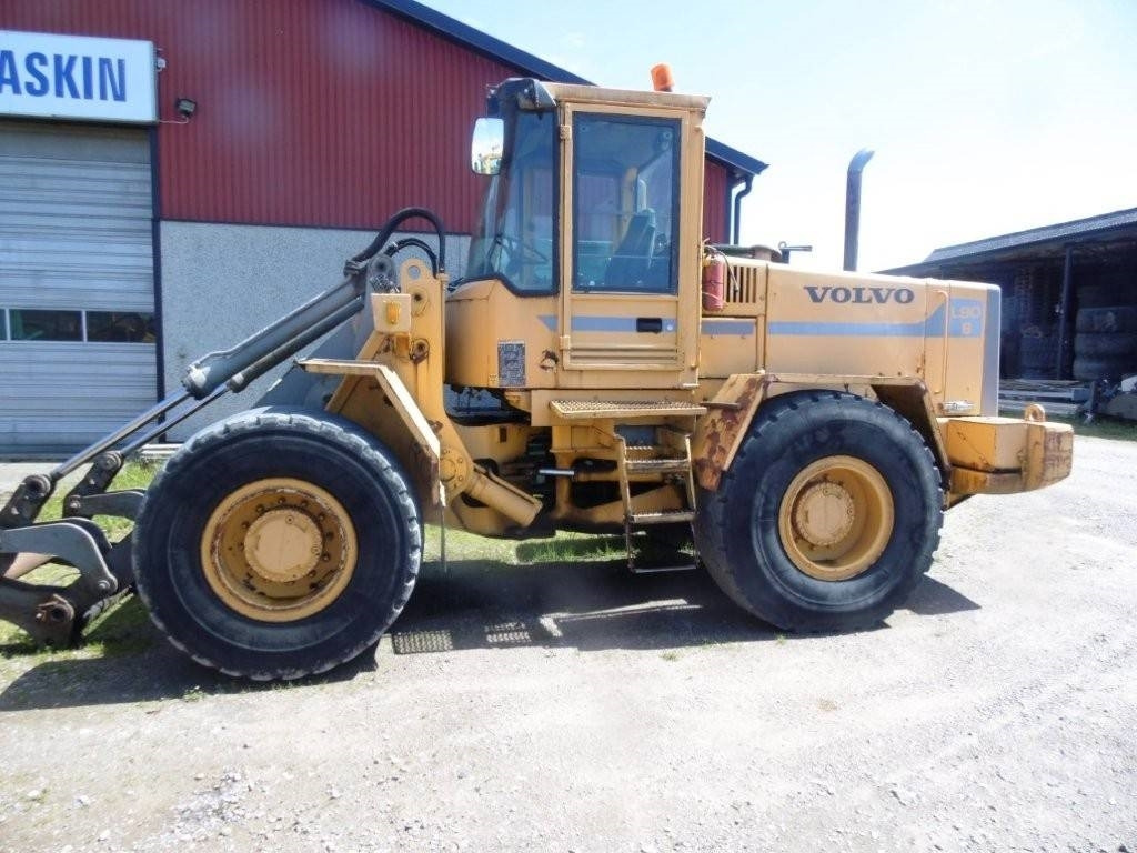 Volvo L90B - Ελαστιχοφόρος φορτωτής: φωτογραφία 1 Volvo L90B - Ελαστιχοφόρος φορτωτής: φωτογραφία 1