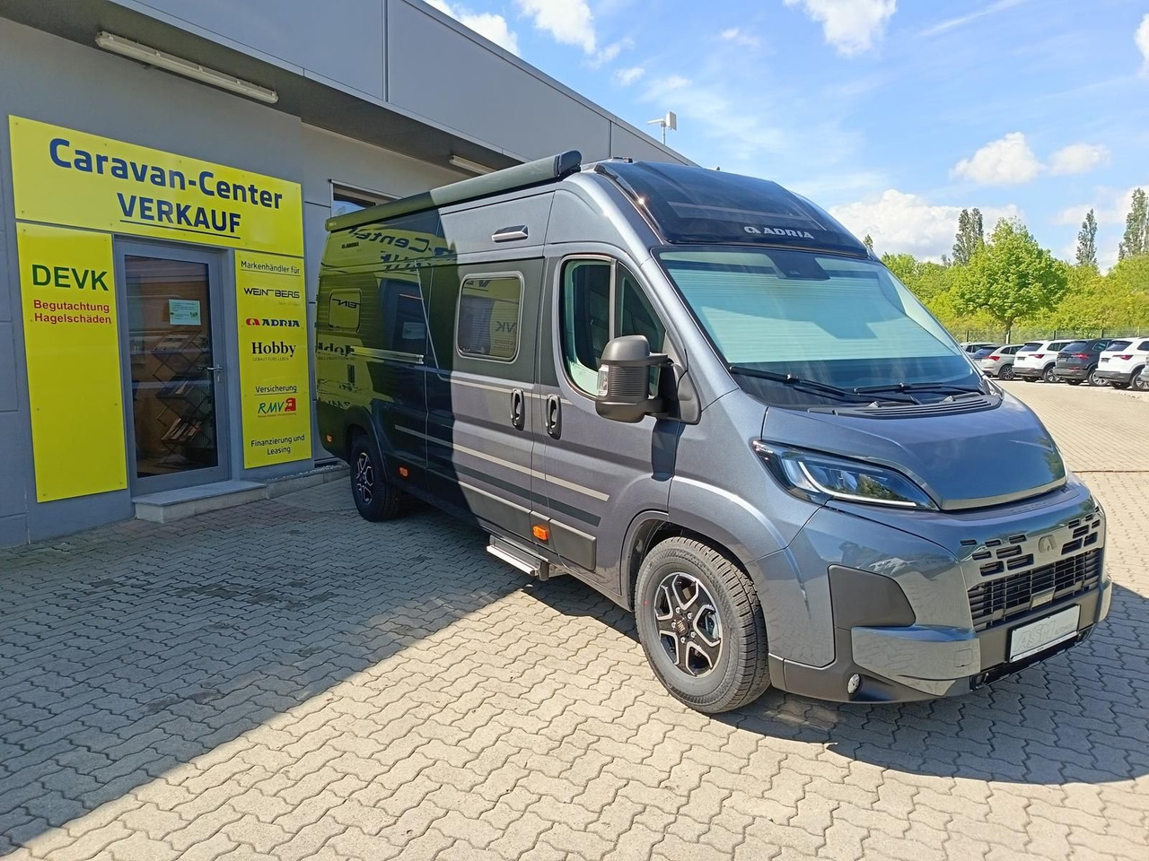 Adria Twin Edition 640 SGX Maxi 132kW*138L KÜHLSCHRANK - Αυτοκινούμενο βαν: φωτογραφία 2 Adria Twin Edition 640 SGX Maxi 132kW*138L KÜHLSCHRANK - Αυτοκινούμενο βαν: φωτογραφία 2