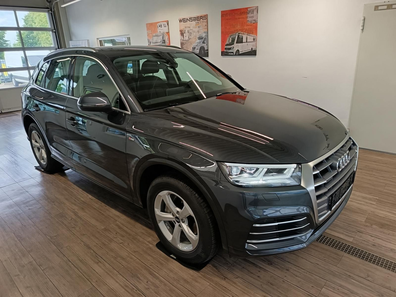 Audi Q5 40 TDI Quattro S-Line*AHK*NAVI*LED*R-KAM*DAB* - SUV: φωτογραφία 3 Audi Q5 40 TDI Quattro S-Line*AHK*NAVI*LED*R-KAM*DAB* - SUV: φωτογραφία 3