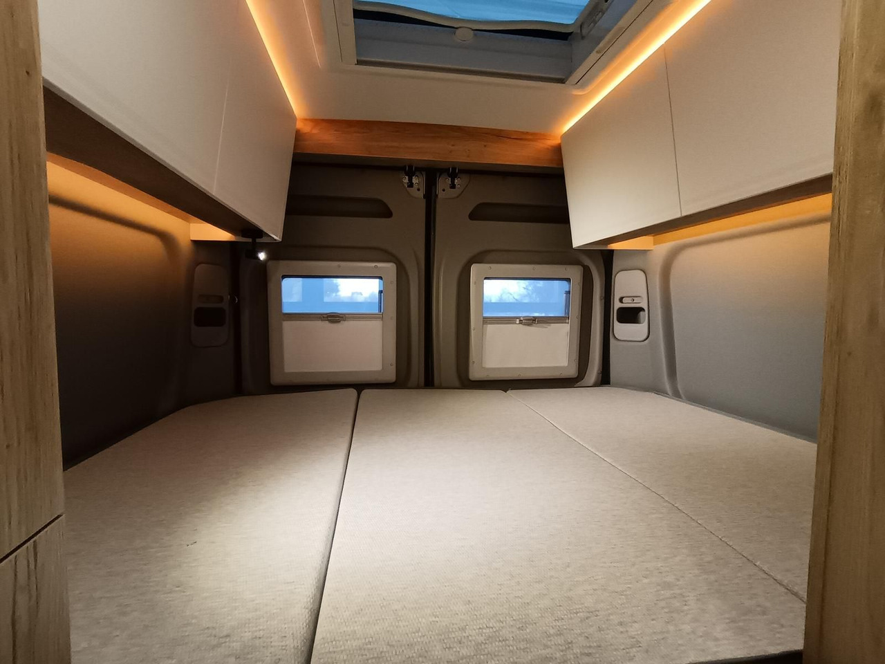 Αυτοκινούμενο βαν Clever Celebration 600 MJ 24*KLIMAAUTOMATIK*ACC*SOFORT*: φωτογραφία 16 Αυτοκινούμενο βαν Clever Celebration 600 MJ 24*KLIMAAUTOMATIK*ACC*SOFORT*: φωτογραφία 16