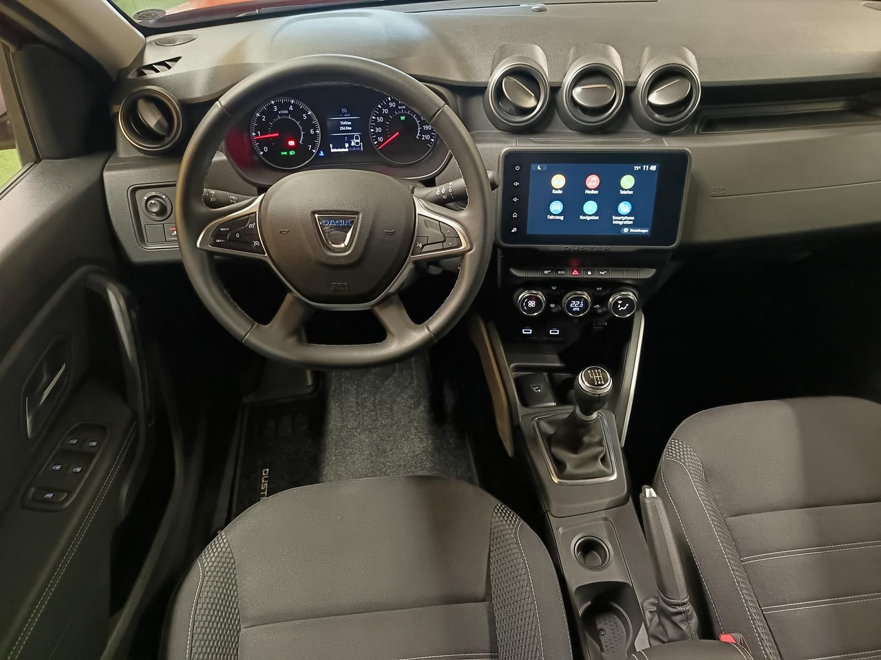 SUV Dacia Duster Prestige Tce 130*KLIMA*SHZ*R-KAM*DAB*NAVI: φωτογραφία 7 SUV Dacia Duster Prestige Tce 130*KLIMA*SHZ*R-KAM*DAB*NAVI: φωτογραφία 7