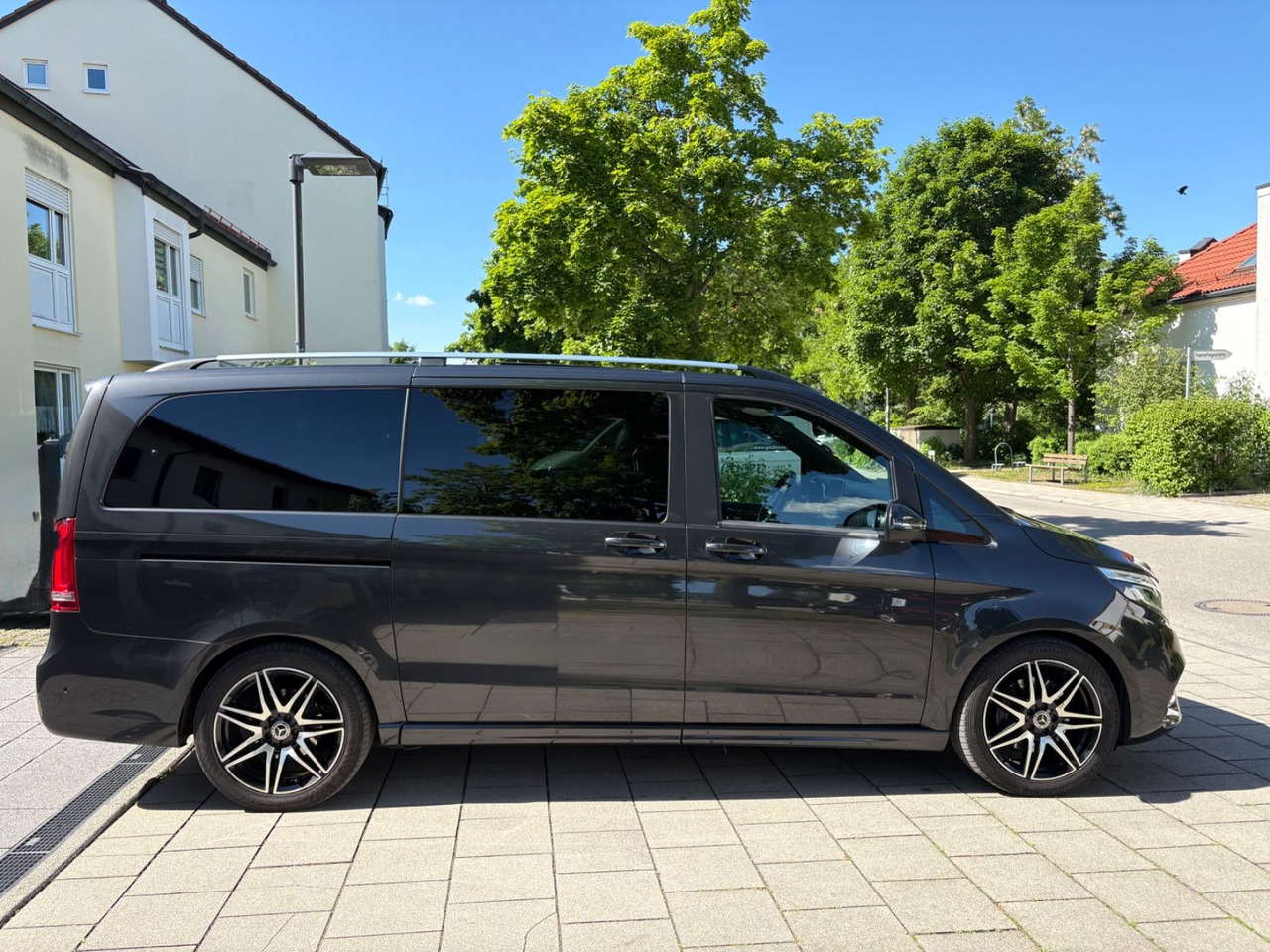 Mercedes-Benz V 300d 4M*AMG-Line*Exclusive*Luxus-Bus*Panorama* - Επιβατικό βαν: φωτογραφία 5 Mercedes-Benz V 300d 4M*AMG-Line*Exclusive*Luxus-Bus*Panorama* - Επιβατικό βαν: φωτογραφία 5