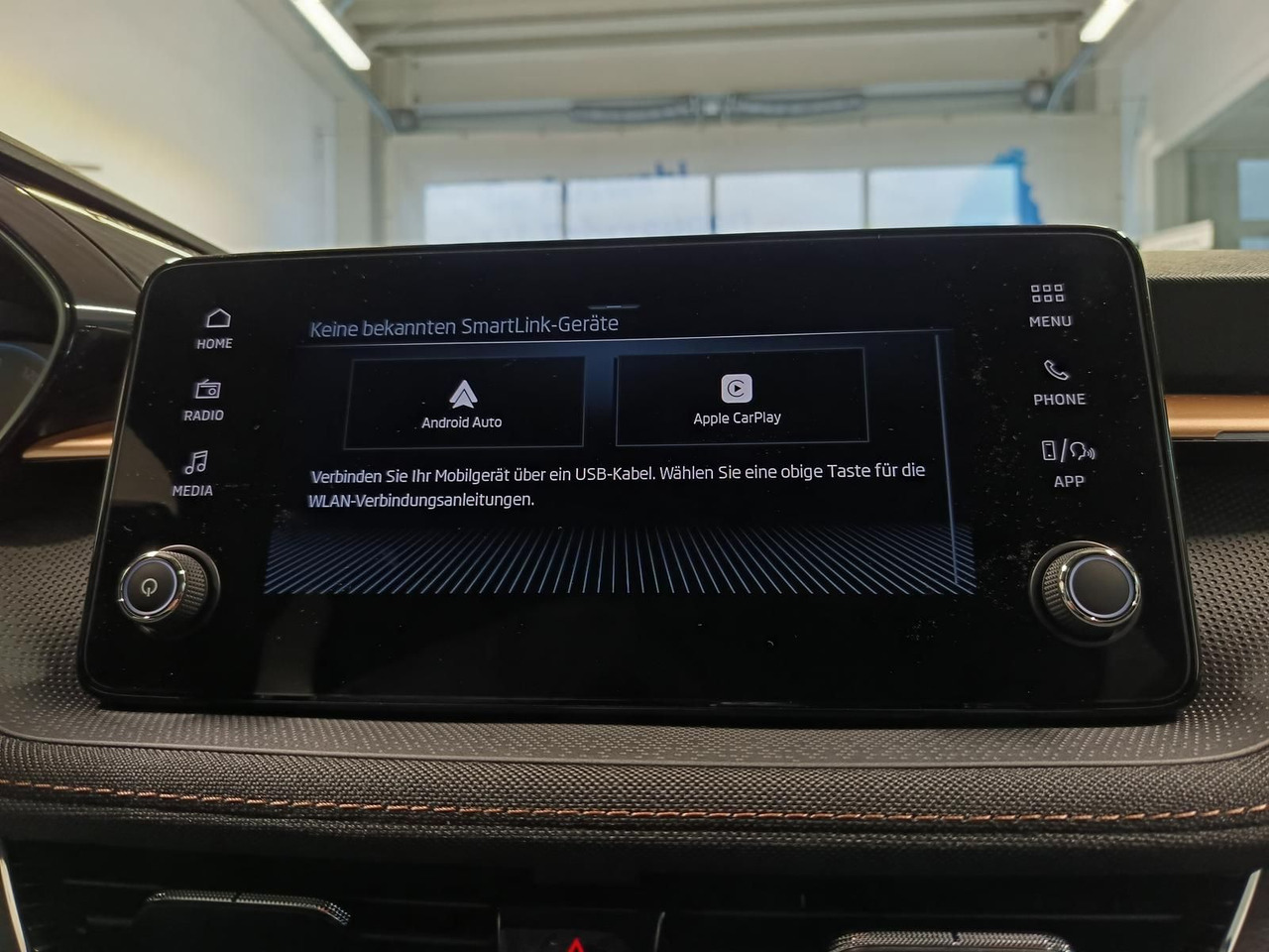 Λιμουζίνα/ Sedan Skoda Fabia 30 Jahre DSG*VORBER.AHK*LED*R-KAM*TEMP*DAB: φωτογραφία 12 Λιμουζίνα/ Sedan Skoda Fabia 30 Jahre DSG*VORBER.AHK*LED*R-KAM*TEMP*DAB: φωτογραφία 12