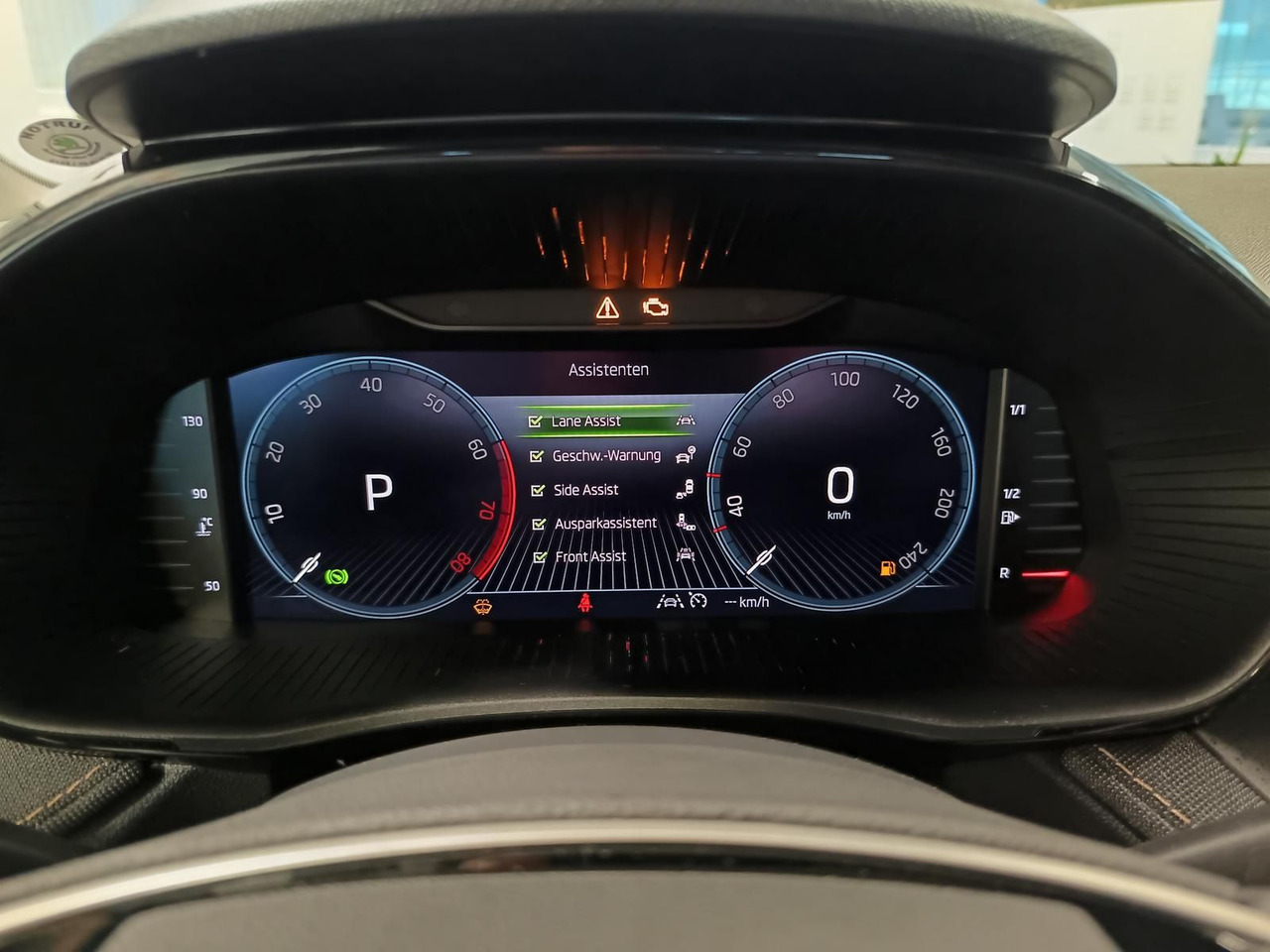 Λιμουζίνα/ Sedan Skoda Fabia 30 Jahre DSG*VORBER.AHK*LED*R-KAM*TEMP*DAB: φωτογραφία 9 Λιμουζίνα/ Sedan Skoda Fabia 30 Jahre DSG*VORBER.AHK*LED*R-KAM*TEMP*DAB: φωτογραφία 9