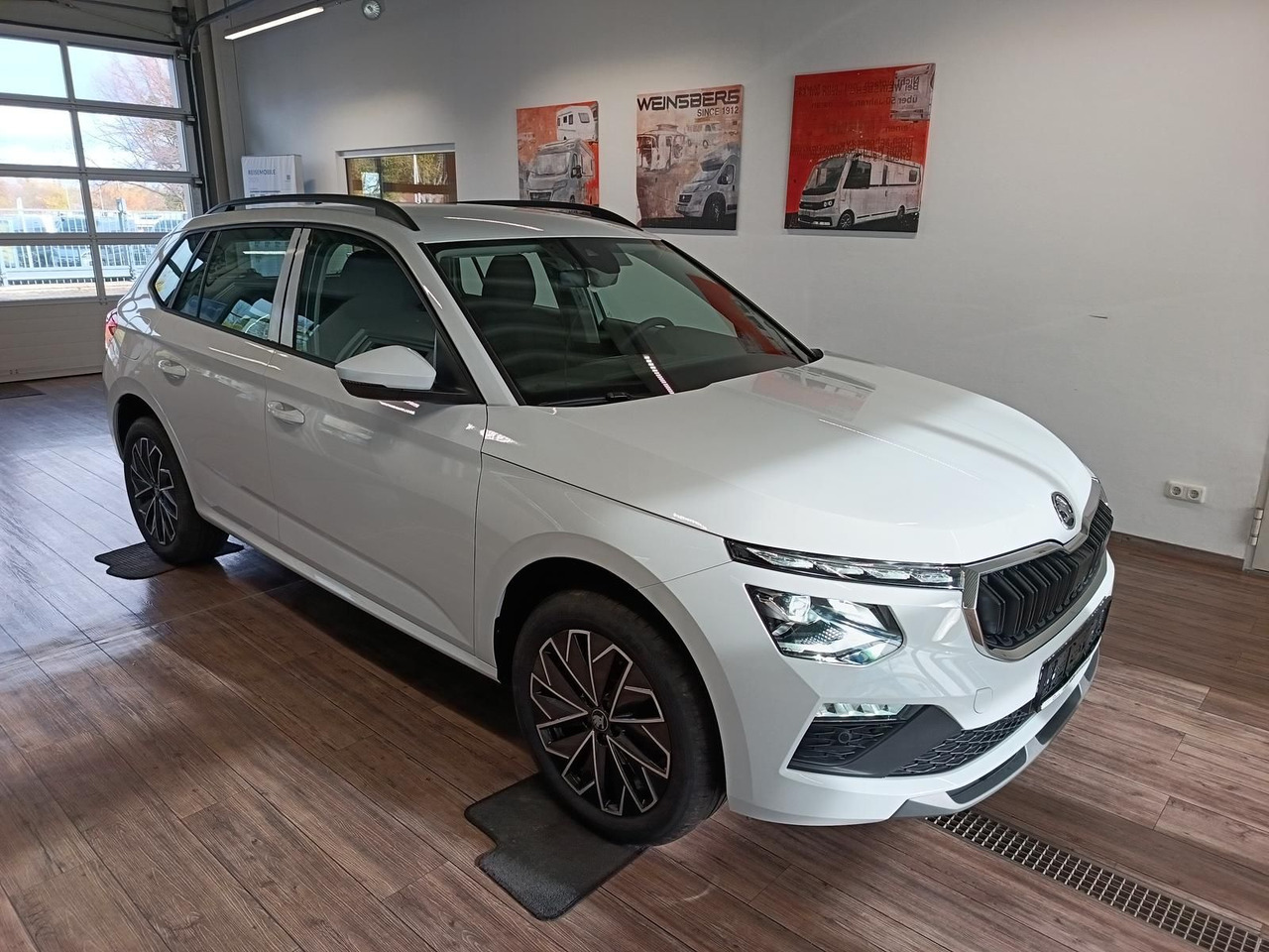 Skoda Kamiq 130 Jahre 1,5TSI DSG*AHK*ACC*LED*R-KAM*PDC - SUV: φωτογραφία 3 Skoda Kamiq 130 Jahre 1,5TSI DSG*AHK*ACC*LED*R-KAM*PDC - SUV: φωτογραφία 3