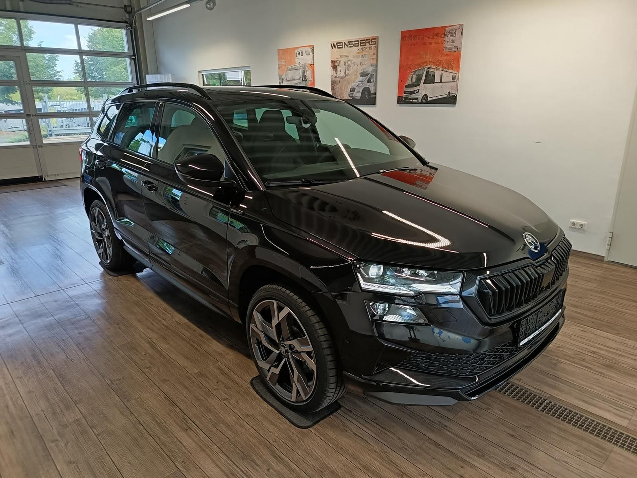 Skoda Karoq Sportline 1,5 TSI DSG*AHK*PSD*STD.HZG*NAVI - SUV: φωτογραφία 3 Skoda Karoq Sportline 1,5 TSI DSG*AHK*PSD*STD.HZG*NAVI - SUV: φωτογραφία 3