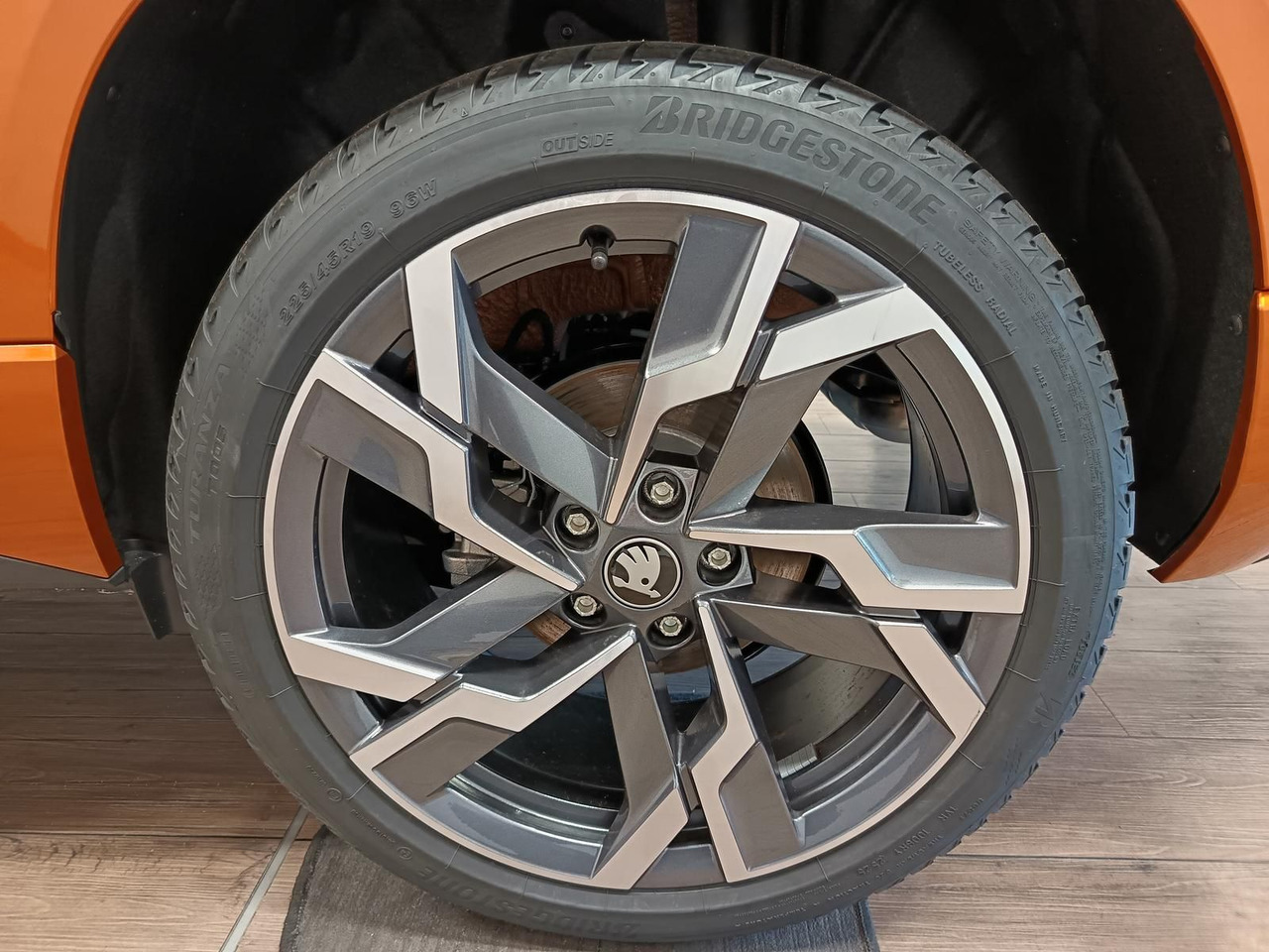 SUV Skoda Karoq Sportline 2,0 TDI DSG 4x4*AHK*PSD*STD.HZG*: φωτογραφία 25 SUV Skoda Karoq Sportline 2,0 TDI DSG 4x4*AHK*PSD*STD.HZG*: φωτογραφία 25