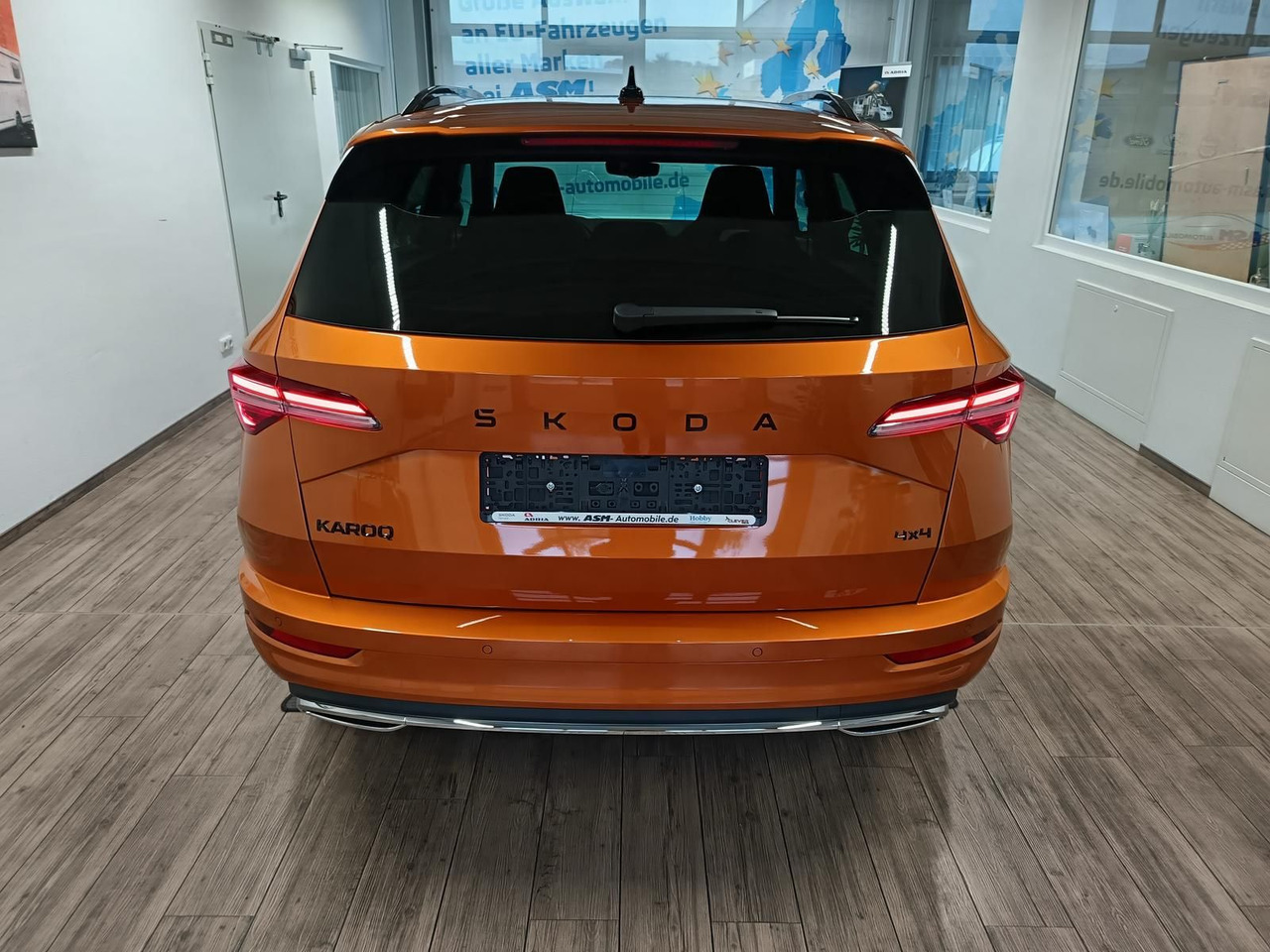 Skoda Karoq Sportline 2,0 TDI DSG 4x4*AHK*PSD*STD.HZG* - SUV: φωτογραφία 5 Skoda Karoq Sportline 2,0 TDI DSG 4x4*AHK*PSD*STD.HZG* - SUV: φωτογραφία 5