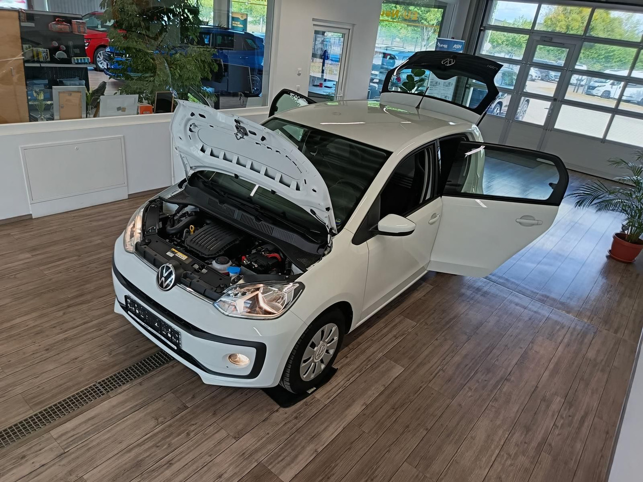 Volkswagen up! move up! 1.0*R-KAM*PDC*SHZ*MAPS+MORE*DAB*NSW - Αυτοκίνητο: φωτογραφία 2 Volkswagen up! move up! 1.0*R-KAM*PDC*SHZ*MAPS+MORE*DAB*NSW - Αυτοκίνητο: φωτογραφία 2