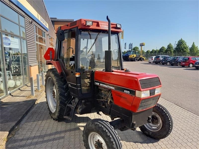 Case IH 695 XL - Τρακτέρ: φωτογραφία 3 Case IH 695 XL - Τρακτέρ: φωτογραφία 3