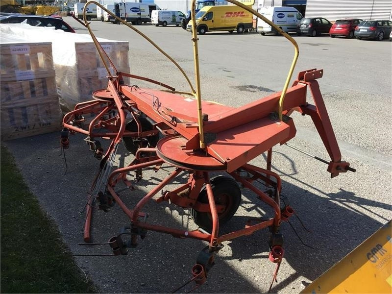 Holsø 4 m Combi høvender og rive - Χορτοσυλλέκτης: φωτογραφία 2 Holsø 4 m Combi høvender og rive - Χορτοσυλλέκτης: φωτογραφία 2