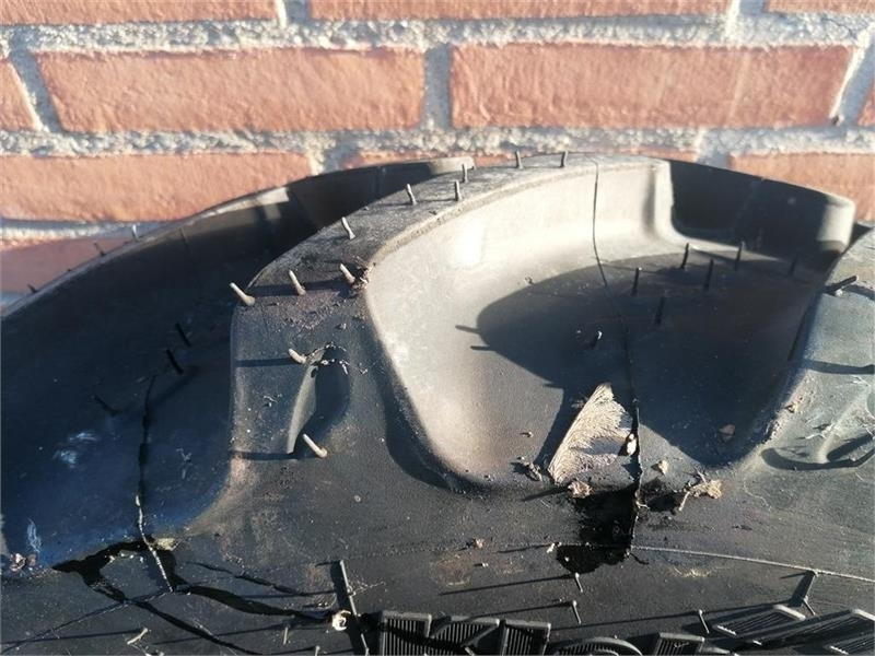 Kleber 300/70R20 - Ελαστικό για Κοινοτικο όχημα/ Ειδικό όχημα: φωτογραφία 2 Kleber 300/70R20 - Ελαστικό για Κοινοτικο όχημα/ Ειδικό όχημα: φωτογραφία 2