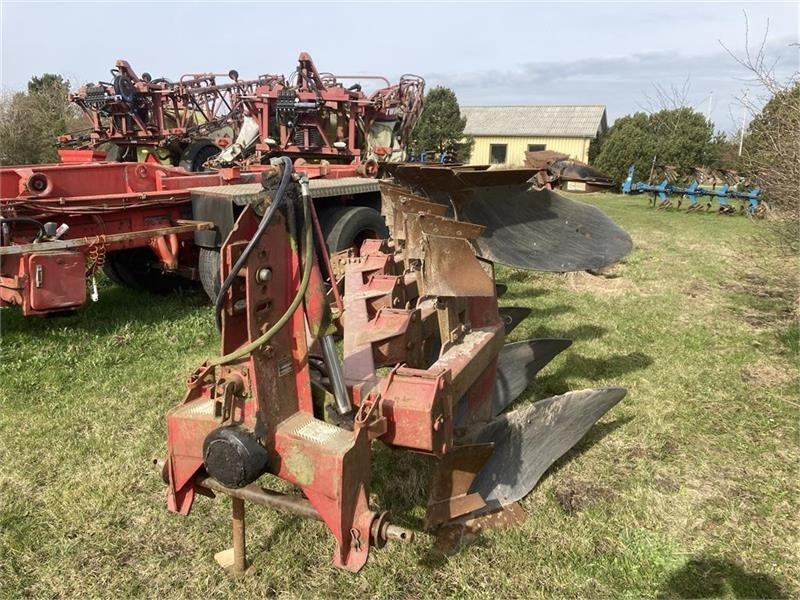 Naud RN5540 Med plastmuldplader - Άροτρο: φωτογραφία 4 Naud RN5540 Med plastmuldplader - Άροτρο: φωτογραφία 4