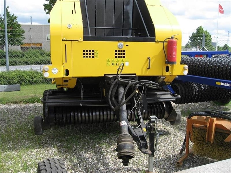 New Holland BR7070 med SUPER FEED - Χορτοδετική μηχανή στρόγγυλης μπάλας: φωτογραφία 2 New Holland BR7070 med SUPER FEED - Χορτοδετική μηχανή στρόγγυλης μπάλας: φωτογραφία 2