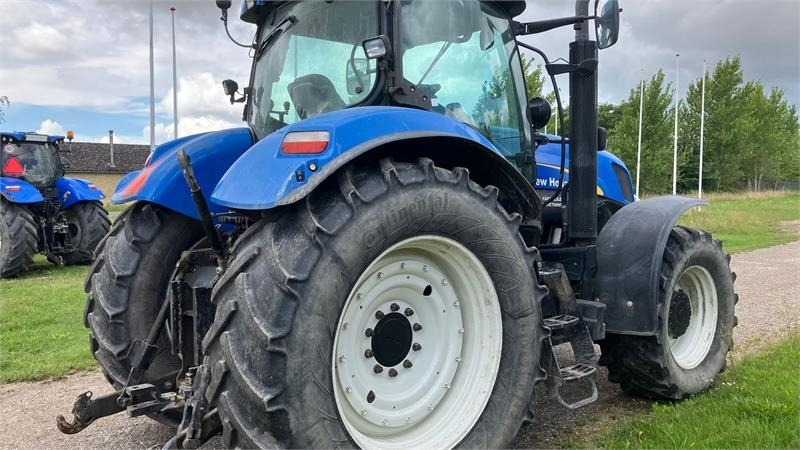 New Holland T7030 - Τρακτέρ: φωτογραφία 5 New Holland T7030 - Τρακτέρ: φωτογραφία 5