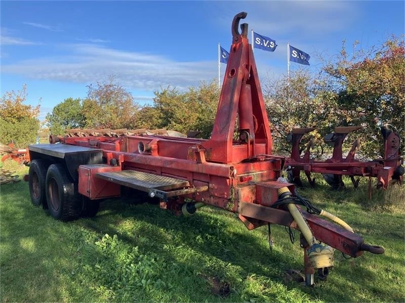 Ukurant Kroghejsvogn med bremser - Ρυμούλκα γάντζος/ Αλυσιδάκι: φωτογραφία 2 Ukurant Kroghejsvogn med bremser - Ρυμούλκα γάντζος/ Αλυσιδάκι: φωτογραφία 2