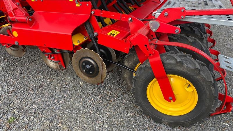 Vaderstad Rapid 400C Combi  - Σπαρτική με σβάρνα: φωτογραφία 4 Vaderstad Rapid 400C Combi  - Σπαρτική με σβάρνα: φωτογραφία 4