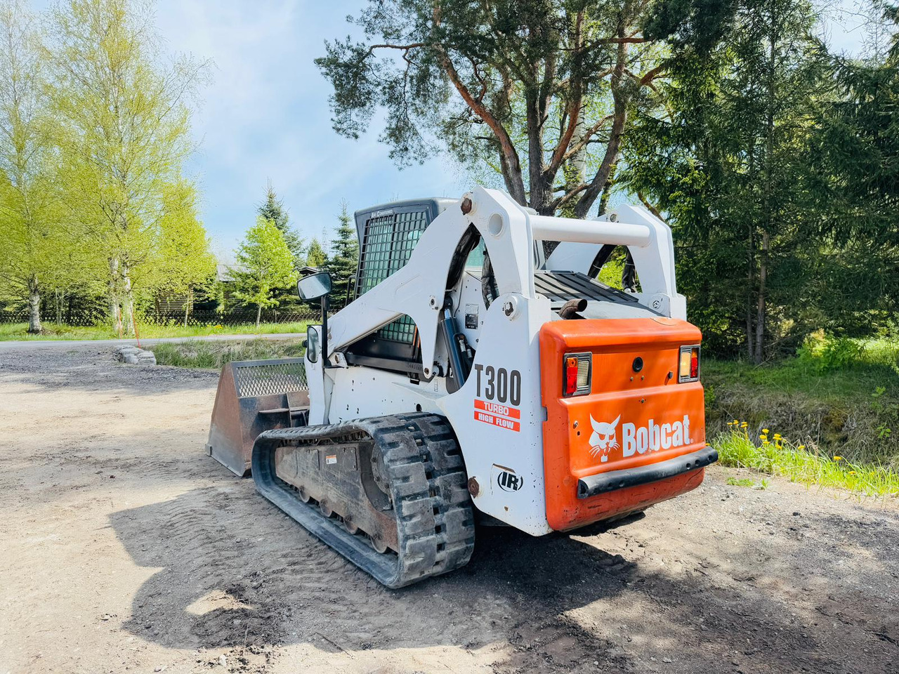 BOBCAT T300 - Φορτωτής πλάγιας ολίσθησης: φωτογραφία 3 BOBCAT T300 - Φορτωτής πλάγιας ολίσθησης: φωτογραφία 3