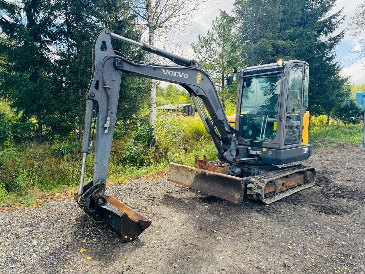 VOLVO EC35C - Μίνι εκσκαφέας: φωτογραφία 1 VOLVO EC35C - Μίνι εκσκαφέας: φωτογραφία 1