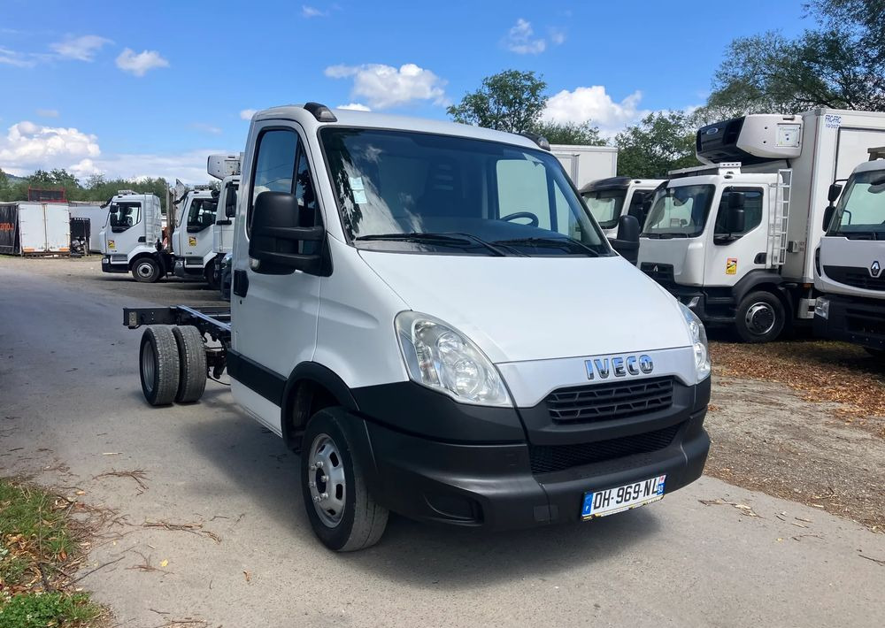 Iveco DAILY 35C13 ramo do zabudowy kiper wywrotka - Φορτηγό σασί: φωτογραφία 2 Iveco DAILY 35C13 ramo do zabudowy kiper wywrotka - Φορτηγό σασί: φωτογραφία 2