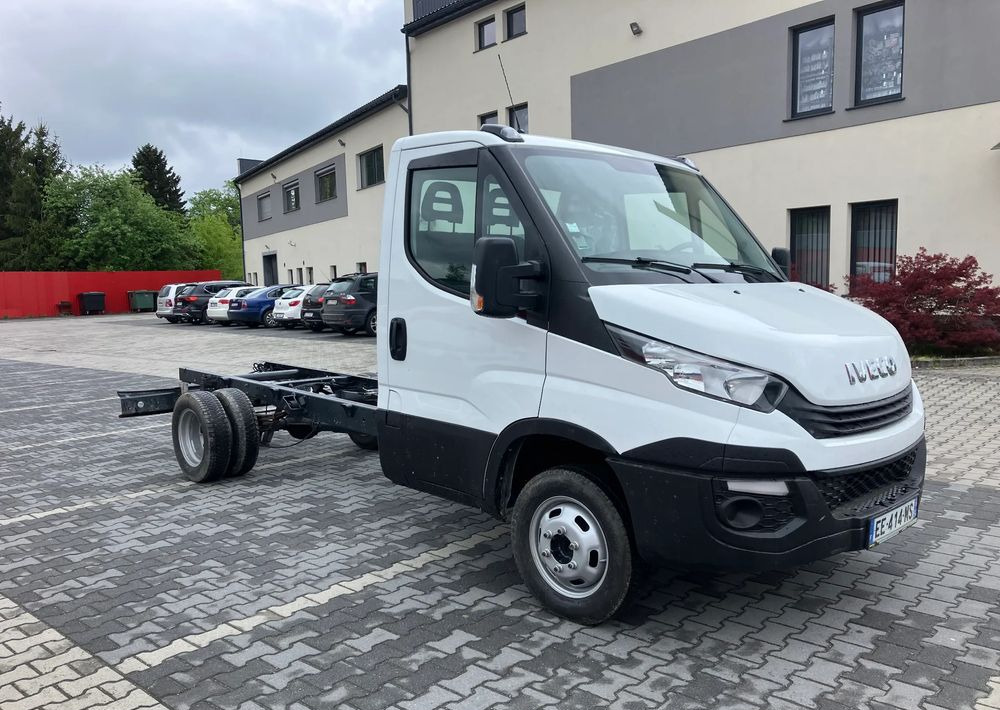 Iveco DAILY 35C13 ramo do zabudowy kiper wywrotka - Φορτηγό σασί: φωτογραφία 2 Iveco DAILY 35C13 ramo do zabudowy kiper wywrotka - Φορτηγό σασί: φωτογραφία 2