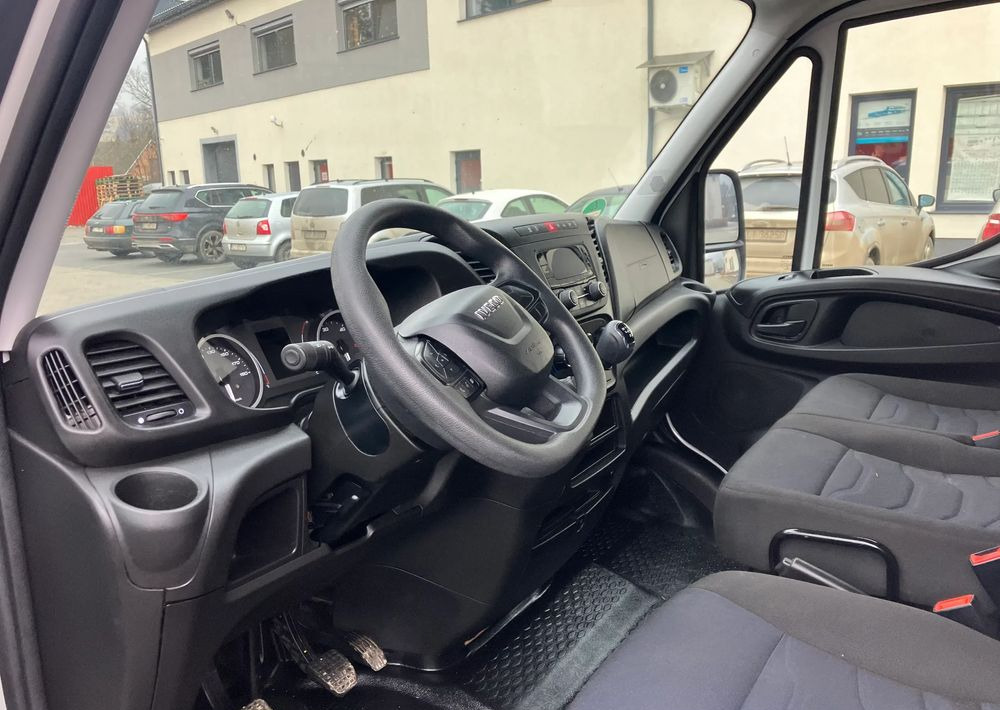 Iveco DAILY 35C16 kontener kurierka winda STAN PERFEKCYJNY - Επαγγελματικό αυτοκίνητο κόφα: φωτογραφία 5 Iveco DAILY 35C16 kontener kurierka winda STAN PERFEKCYJNY - Επαγγελματικό αυτοκίνητο κόφα: φωτογραφία 5
