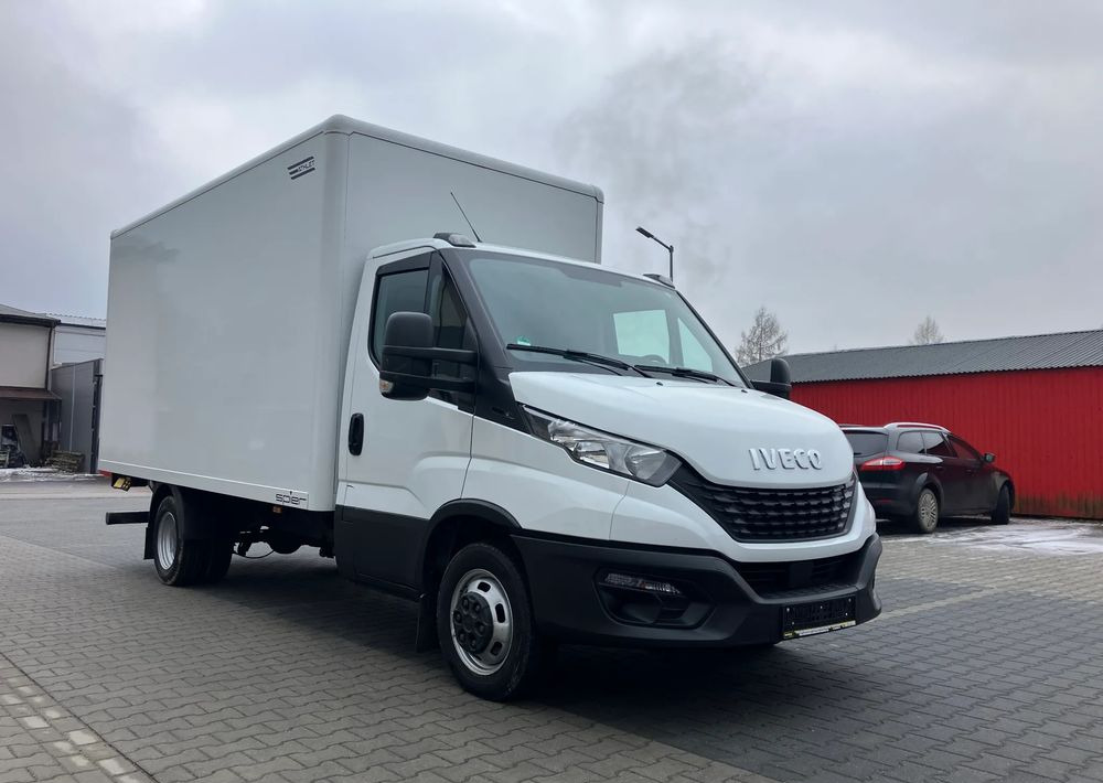 Iveco DAILY 35C16 kontener kurierka winda STAN PERFEKCYJNY - Επαγγελματικό αυτοκίνητο κόφα: φωτογραφία 2 Iveco DAILY 35C16 kontener kurierka winda STAN PERFEKCYJNY - Επαγγελματικό αυτοκίνητο κόφα: φωτογραφία 2